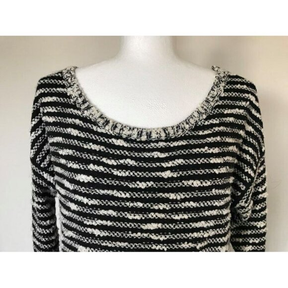 ANTHROPOLOGIE MOTH Staccato Striped Nubby Sweater Size Medium Black White - Picture 3 of 9